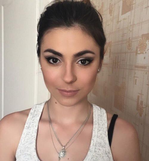 Образ на фотосессию, свадебный или красивый вечерний макияж и причёска, блестки или естественность, локоны или аккуратно собраный пучок? 05