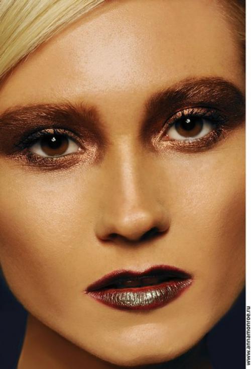 У нас с визажистом Юлией Левченко отличные новости! 01