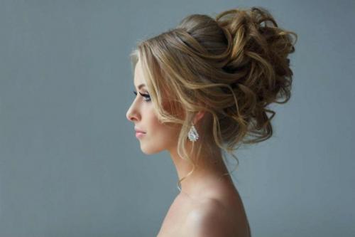 Милые девушки с 27 по 31 января, приглашаю вас на макияж и прическу в любое удобное для вас время? 02