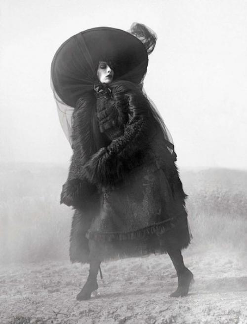 Rebel Riders: фотосессиия Тима Уолкера для Vogue Italia December 2015. 01