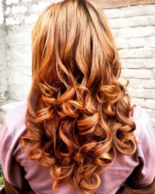 Мастера салона красоты Viva помогут создать праздничный образ для вас? 03