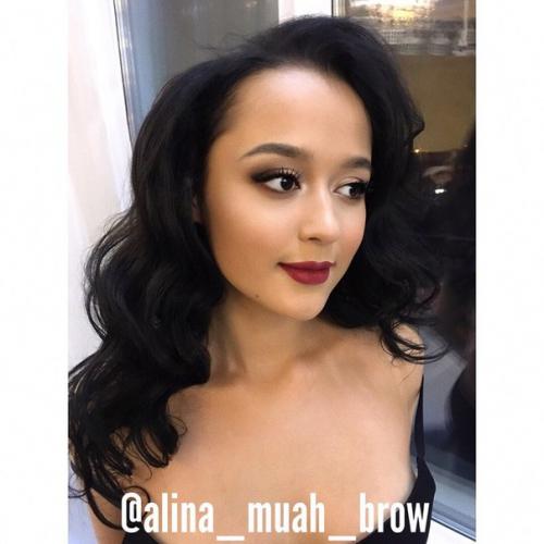 Приглашаю на художественное оформление и окрашивание бровей; объёмные локоны и макияж любой сложности? 01