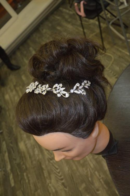 Вот и закончился курс по причёскам, жаль. 05