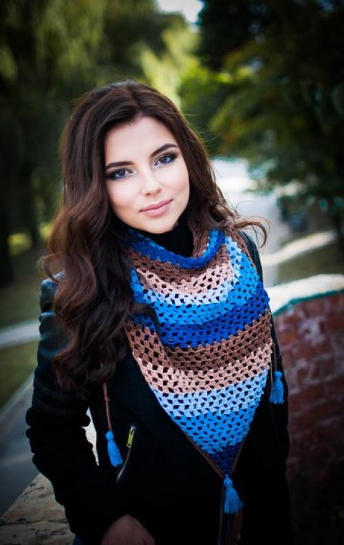 Добрый вечер!  Предлагаю воспользоваться услугами салона красоты Вдохновение. 01