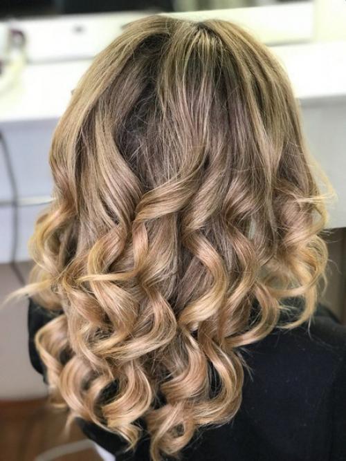 Дорогие девушки!  Сделаю макияж и прическу на любое торжество, цена до середины декабря 1000 руб за полный образ. 03