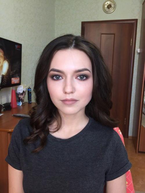 Милые девушки, а вы уже записались на макияж и причёску на корпоратив? 07