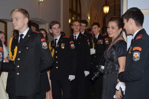 На днях в Москве завершился международный кремлёвский кадетский бал 2016 в честь празднования дня героев отечества. 01