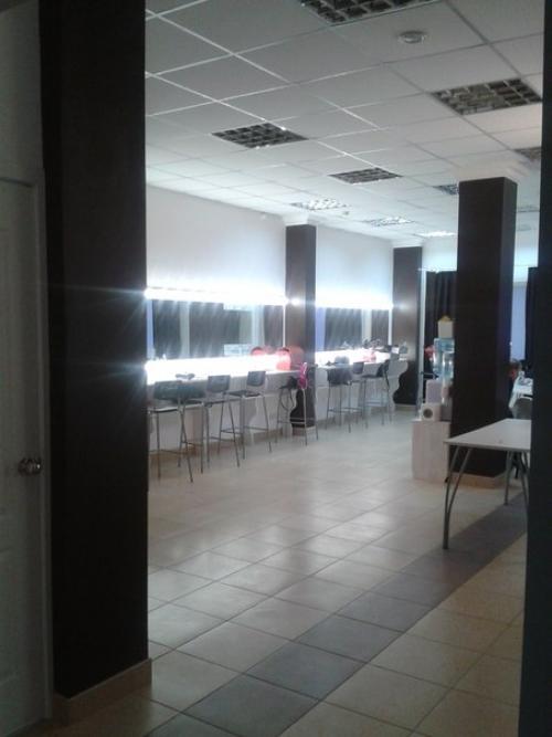 Ну вот и опять я в роли модели в студии - школе визажиста и стилиста Яны колосовой. 01