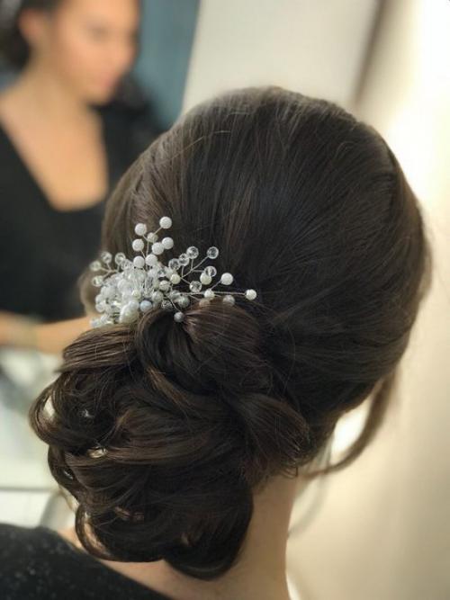 Дорогие девушки!  Сделаю макияж и прическу на любое торжество, цена до середины декабря 1000 руб за полный образ. 05