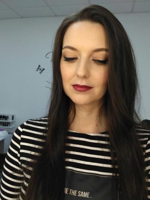 Нужны модели на макияж и прическу/локоны для пополнения портфолио! 01