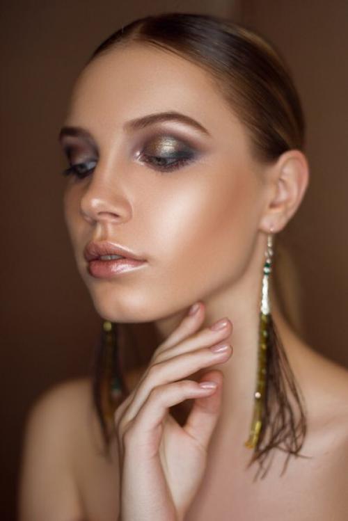 Девочки, принимаю на макияж? 02