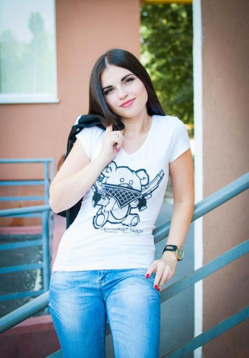 Добрый вечер!  Предлагаю воспользоваться услугами салона красоты Вдохновение. 07