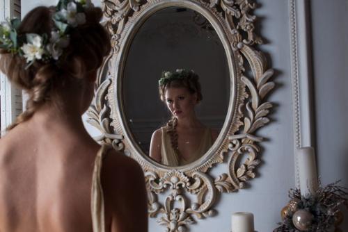 24 декабря - в этот четверг у нас в салоне будет работать визажист - стилист, бровист, мастер по прическам Анна сандалик. 01