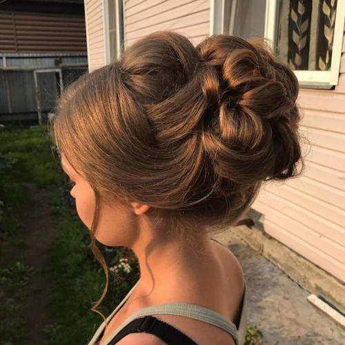 Модели?  На локоны/причёски, макияж и бровки? 05