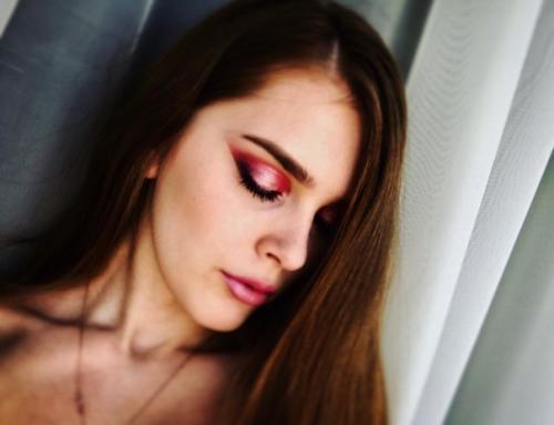 Модели?  На локоны/причёски, макияж и бровки? 07