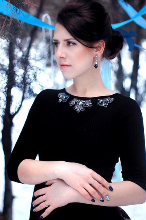 Дорогие девочки!   Впереди чудесная пора новогодних корпоративов и праздников, где я вам с радостью помогу блистать! 02