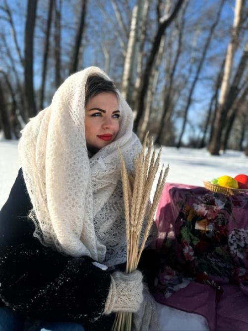 Что для счастья девушке нужно? 01