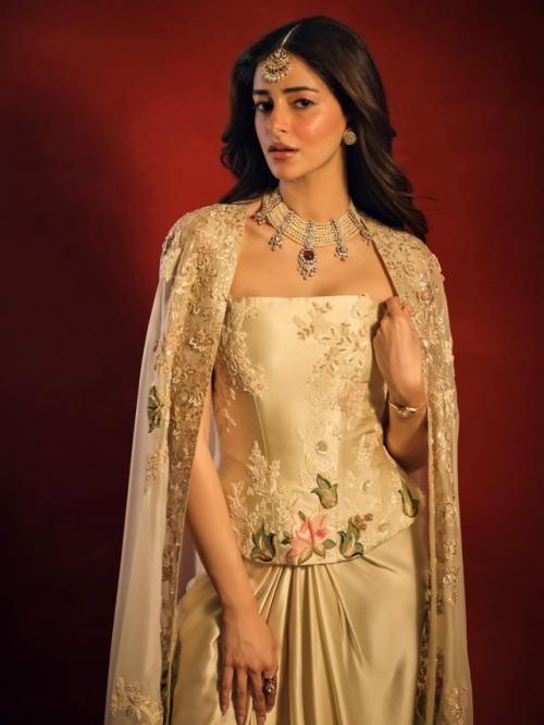 Полный фотосет с новым образом Ананьи для свадьбы друзей. 03