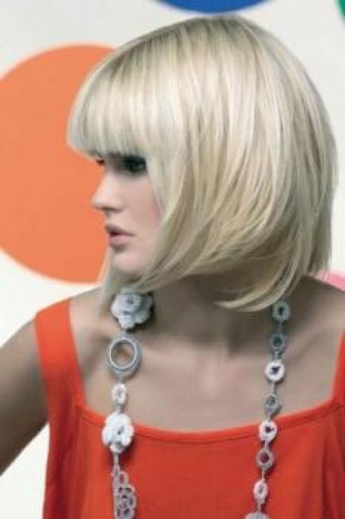 Градуированное каре. Современное парикмахерское искусство далеко вперед шагнуло. 02 Градуированное каре. Современное парикмахерское искусство далеко вперед шагнуло. 02