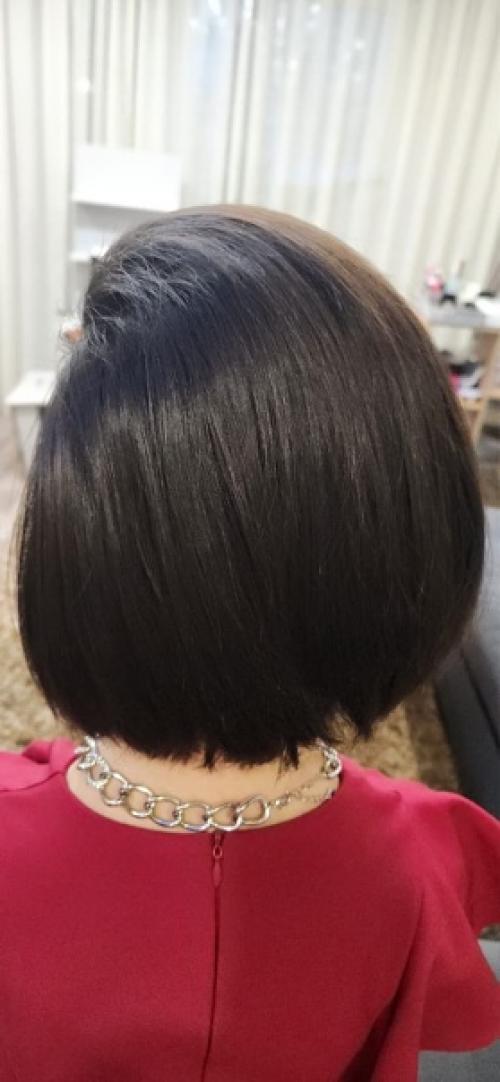 Подбирать макияж, прическу и цвет волос нужно не только под одежду, но и в соответствие с формой лица и цветотипом кожи. 06