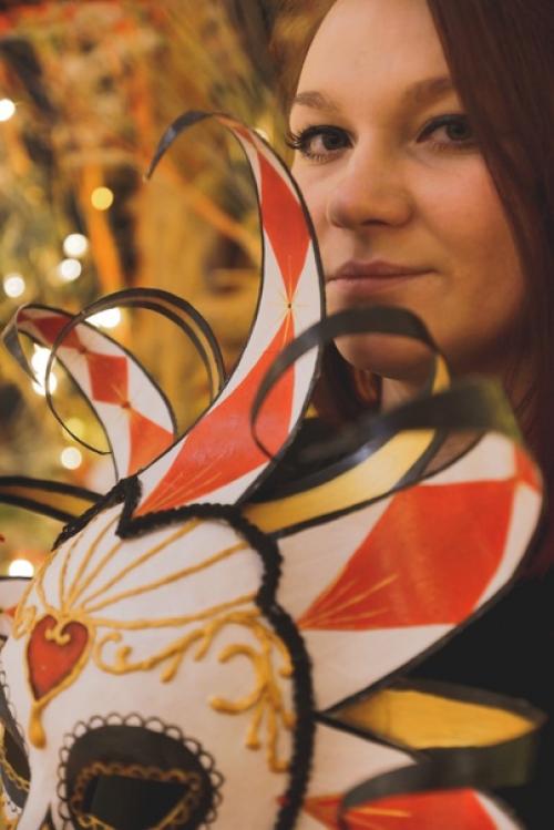 Фотосессия - это уникальное и захватывающее приключение, которое стоит испытать каждому. 01