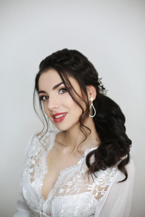 Москва!   Бесплатно?   Модель на прическу и макияж нужна? 01