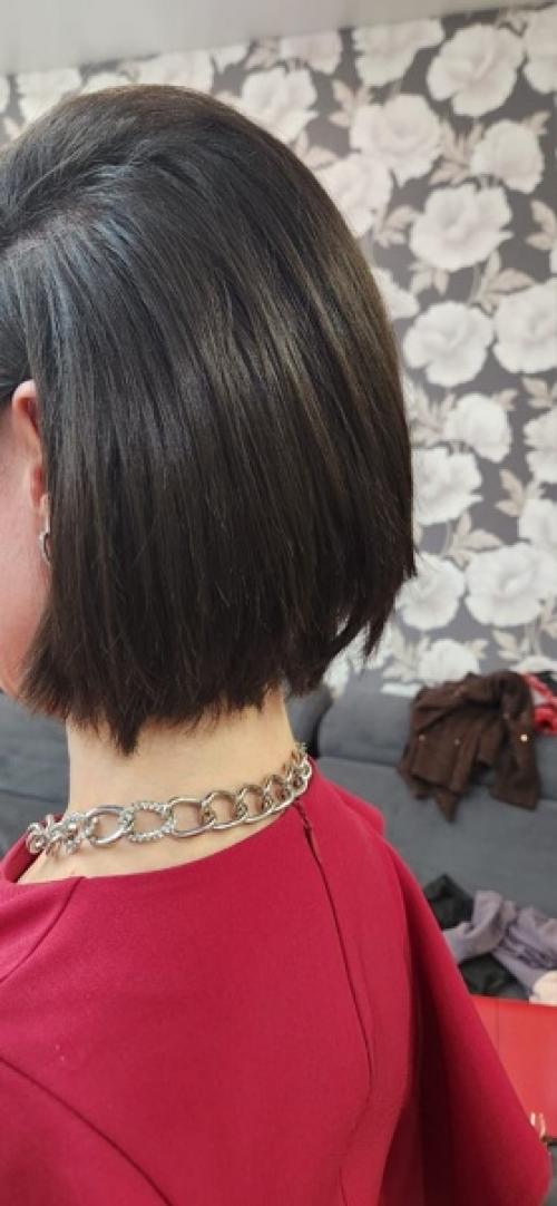 Подбирать макияж, прическу и цвет волос нужно не только под одежду, но и в соответствие с формой лица и цветотипом кожи. 04