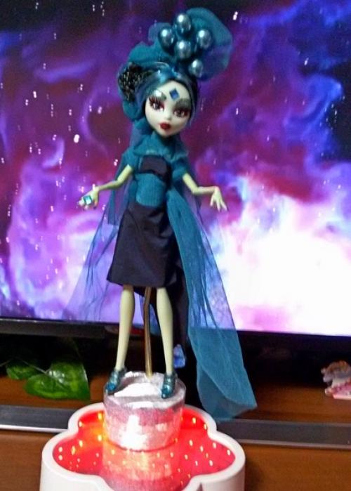 Сделала ооак на бюджетной кукле (полная переделка куклы: макияж, прическа, дизайн одежды. 01