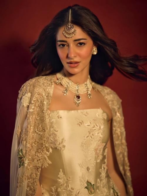 Полный фотосет с новым образом Ананьи для свадьбы друзей. 04