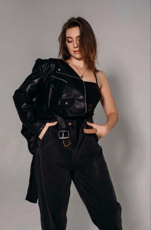 Уже не терпится вам показать и предложить съемку в стиле кэжуал. 01