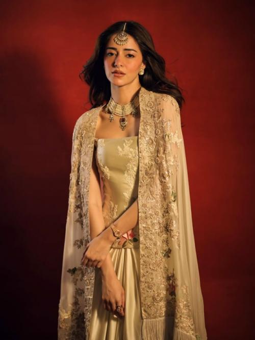 Полный фотосет с новым образом Ананьи для свадьбы друзей. 09