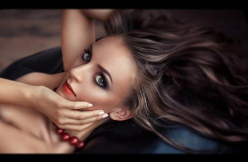 Днепр?   6 марта лично мне на мастер-класс нужны девушки до 27 лет с чистой кожей, которые умеют позировать и не бояться публики. 04