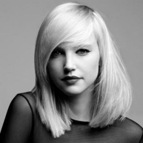 Градуированное каре. Современное парикмахерское искусство далеко вперед шагнуло. 03 Градуированное каре. Современное парикмахерское искусство далеко вперед шагнуло. 03