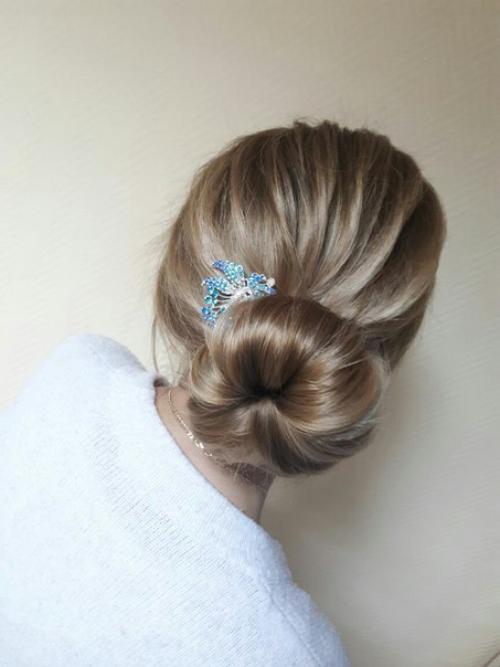 Дорогие девушки. Приглашаю вас на причёски и на макияж. 01