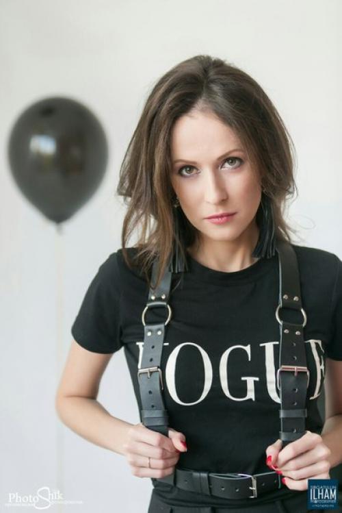 Дорогие девушки. Приглашаю вас на причёски и на макияж. 05