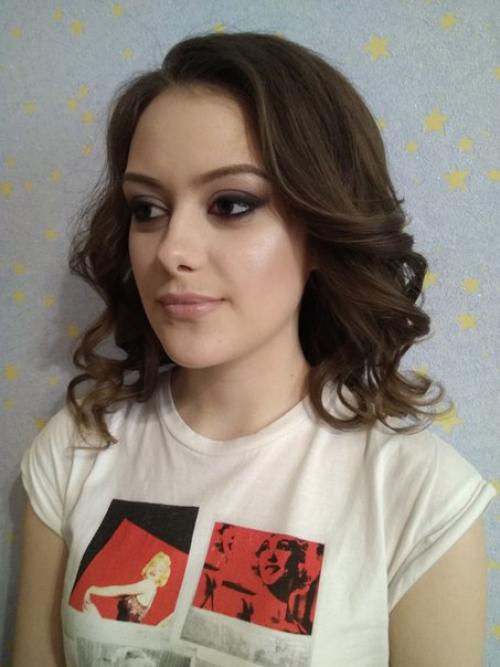 Дорогие девушки?  Я 2 года занимаюсь макияжем и прическами? 06