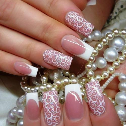 В ожидании самого главного дня в своей жизни каждая девушка продумывает свадебный образ до мелочей. 01