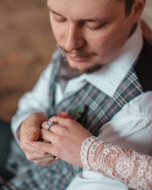 Сегодня прошла свадебная выставка в Миассе и у меня появилось настроение и желание поделиться прекрасным событием из нашей жизни. 04