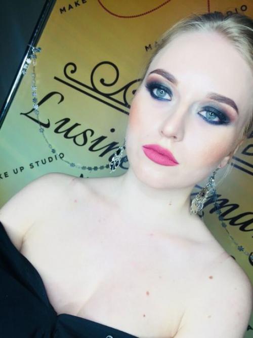 Дипломированный стилист визажист? 03