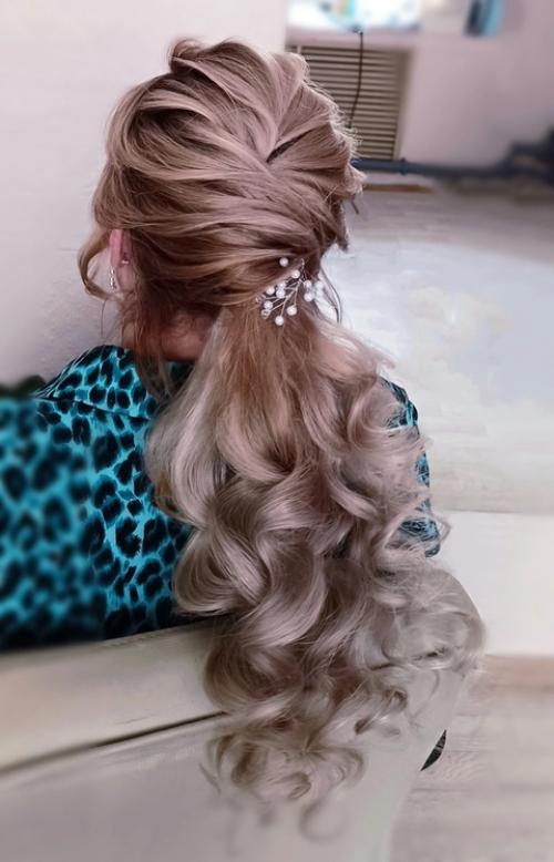 Свадьба - это один из самых значимых и запоминающихся дней в жизни каждой невесты. 05