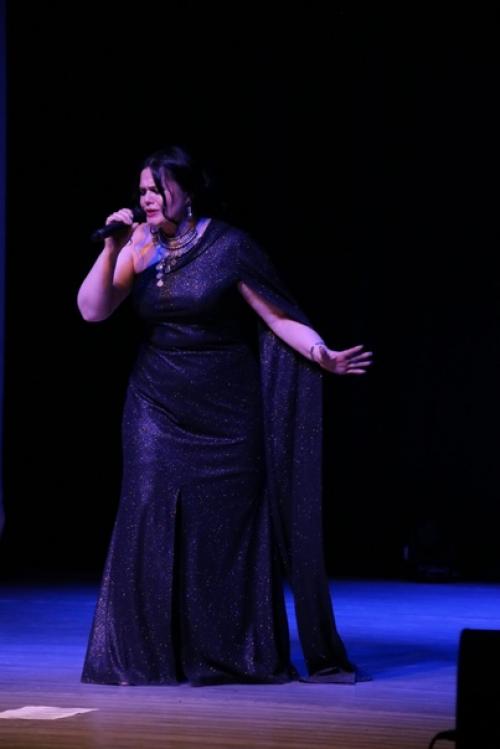 Для женщины платье играет не маловажную роль, стиль и назначение платья влияют на фасон ( модель. 02