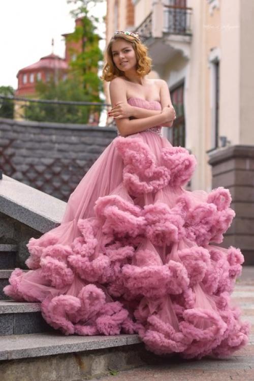 Милые девушки?  Мы приглашаем вас на весеннюю фотосессию, которая будет проходить в парке Феофания с месяца апрель? 02