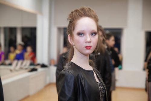 Собирала с командой стилистов - визажистов девочек для показа мод в стиле Рок. 02