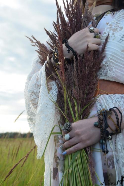 Бохо. Отстраненность, креативность, сочетание несочетаемых вещей - это основные принципы фотосессии в стиле бохо. 01