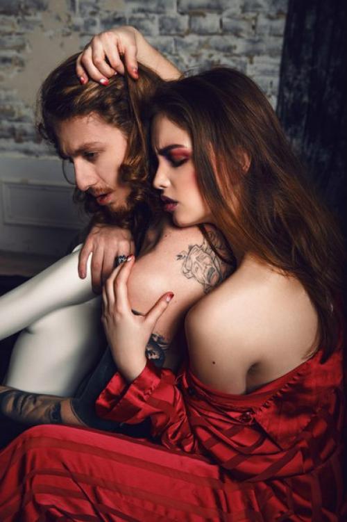 У всех уже дрожат руки и ноги, стучат зубы от волнений? 02