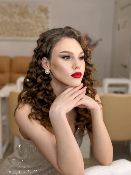 У вас была прическа с такими кудрями? 02