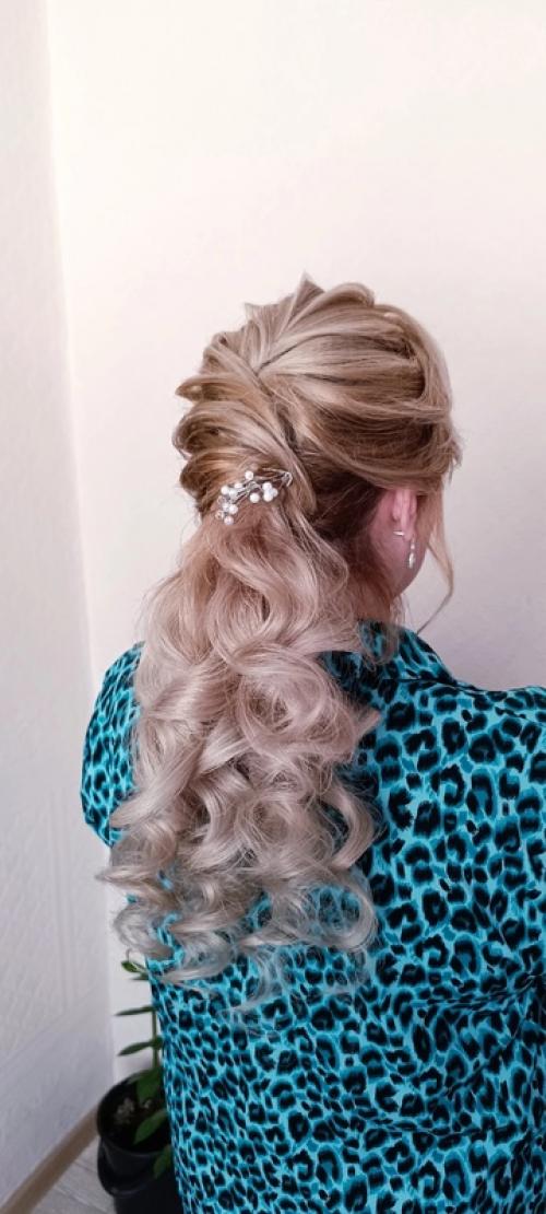 Свадьба - это один из самых значимых и запоминающихся дней в жизни каждой невесты. 02