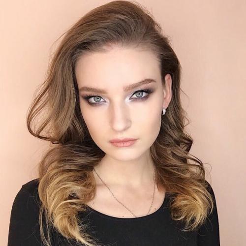 Дорогие девушки?  Настала пора когда на улице так солнечно и тепло, что хочется преобразиться подобно весне? 01