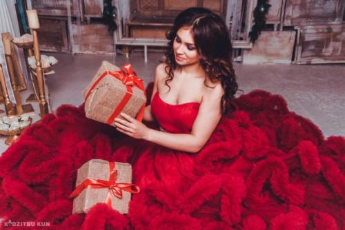 Милые девушки!  В честь открытия новой студии Sisters Room? 07