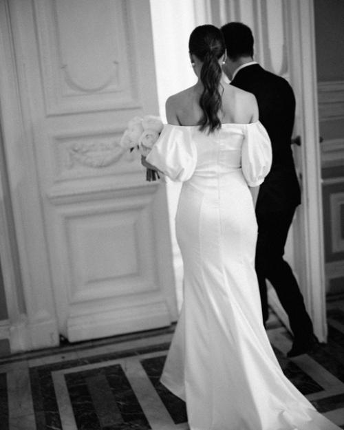 Напомню вам, что собираю невест и их гостей. 03